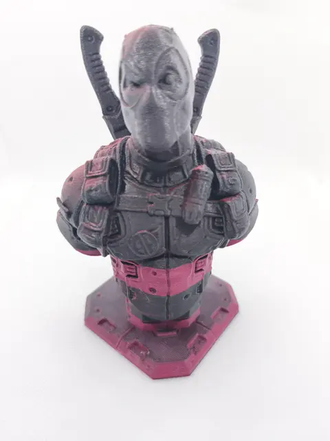 Bustos de superhéroes – impresión 3D en PETG, Crogrid Saltillo (foto 4)