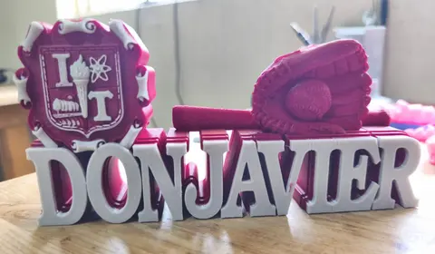 Nombre 3D con escudo y figura – impresión 3D en PETG, Crogrid Saltillo